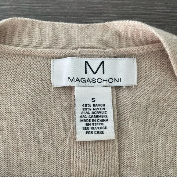 Magaschoni Tan Beige ¾ Sleeve Lightweight Scoop Neck Sweater - Picture 8 of 11